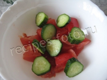 Греческий салат с курицей