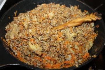 Гречка по-купечески со свининой