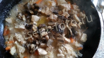 Гречка с лесными грибами и мясом