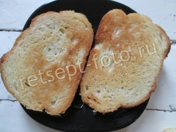Гренки с плавленым сыром и яйцом