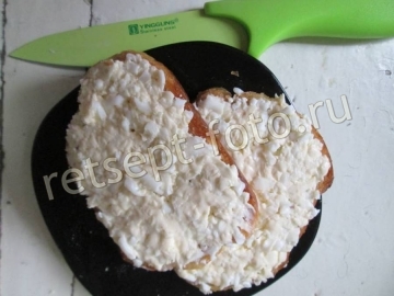 Гренки с плавленым сыром и яйцом
