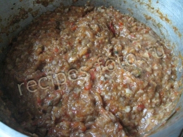 Грибная икра на зиму с помидорами и чесноком через мясорубку