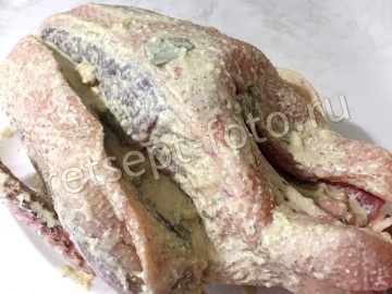 Гусь с картошкой в рукаве