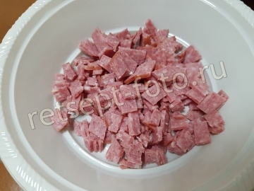 Хачапури лодочки с сыром, колбасой и грибами