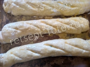 Хлеб с чесноком и зеленью