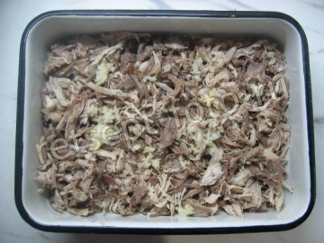 Холодец из говяжьей голяшки, курицы и индейки