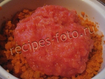 Икра из моркови и лука с помидорами через мясорубку на зиму