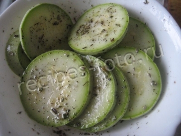 Овощная пицца с кабачками