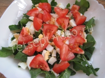 Итальянский салат с тунцом и рукколой