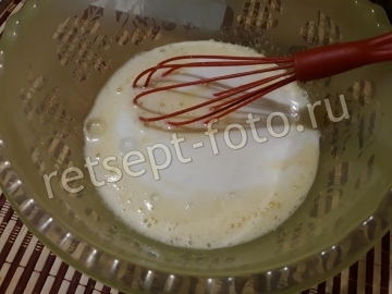 Яблочный пирог с кокосовой стружкой на йогурте