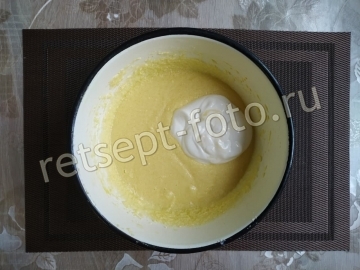 Яблочный пирог с орехами и корицей