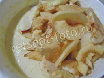 Яблочный пирог с соленой карамелью