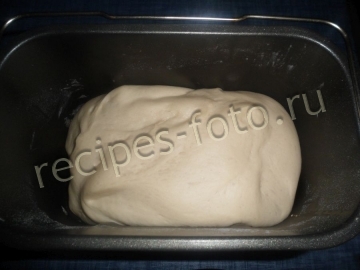 Яблочный сдобный дрожжевой пирог