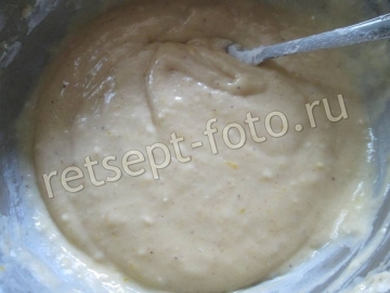Яблоки в тесте на сковороде