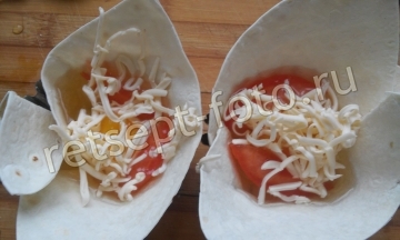Яичница в лаваше с сыром в духовке