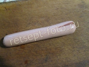 Яичница в сосиске сердечком