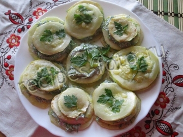 Кабачки с чесноком и майонезом жаренные без муки