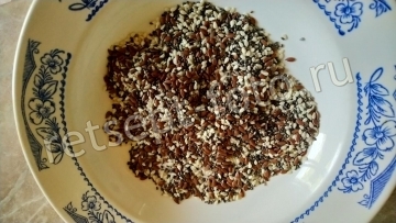 Кабачки в кунжуте, льне и чиа с сыром