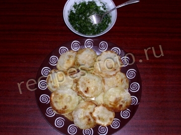 Кабачки жареные в муке без яиц с чесноком