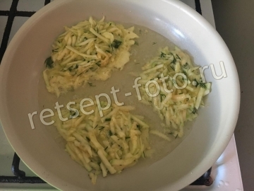 Кабачковые оладьи с сыром для детей 1,5 года