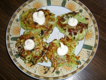 Кабачковые оладьи с творогом