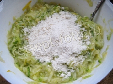 Кабачковый торт с грибами и сыром