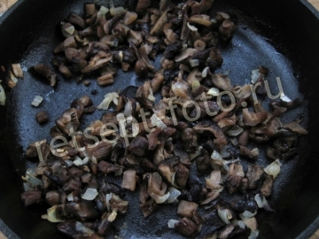 Кабачковый торт с грибами и сыром
