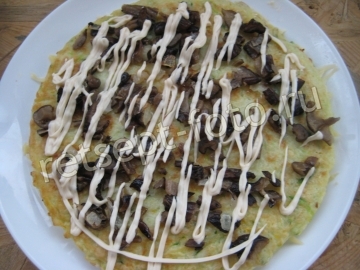 Кабачковый торт с грибами и сыром