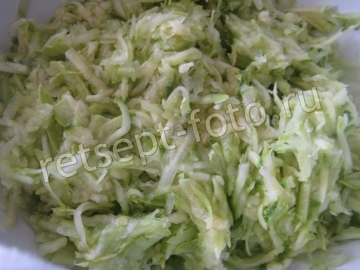 Кабачковый торт с грибами, сыром и помидорами