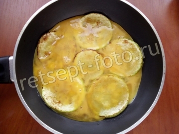 Кабачковый торт с майонезом и чесноком