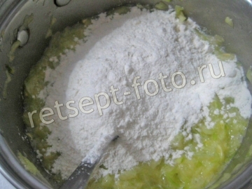Кабачковый торт с морковью и луком