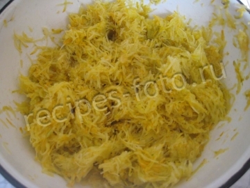 Кабачковый торт с сыром и помидорами