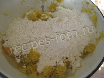 Кабачковый торт с сыром и помидорами