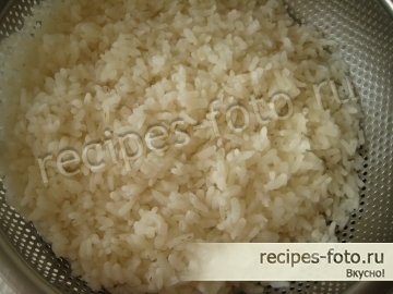 Жареный рис с овощами и яйцом по-китайски