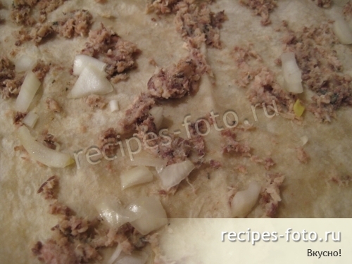Лаваш с начинкой из рыбных консервов