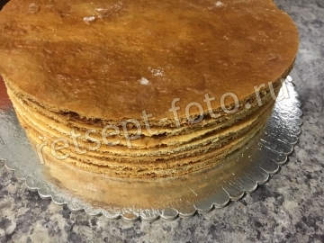 Карамельный медовик
