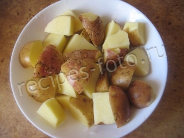 Картофель по-деревенски в духовке