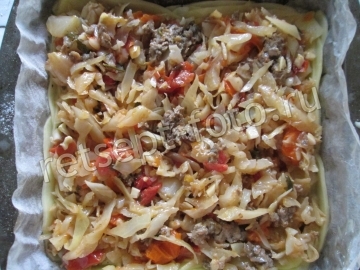 Картофельная запеканка с мясом и капустой