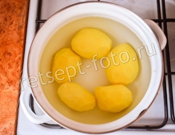 Картофельные гнезда с курицей и сыром