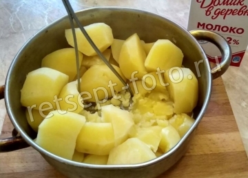 Картофельные зразы с зеленым луком и чесноком
