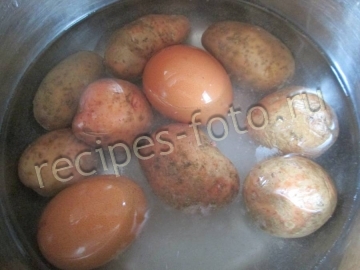 Картофельный салат с яйцом