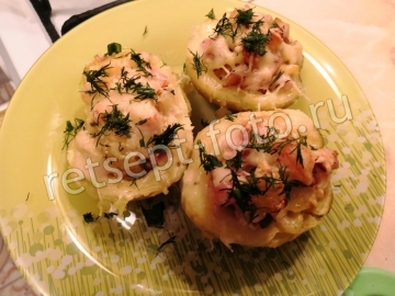 Картошка фаршированная копченой курицей