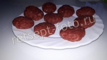 Картошка-гармошка с фаршем, сыром и помидорами