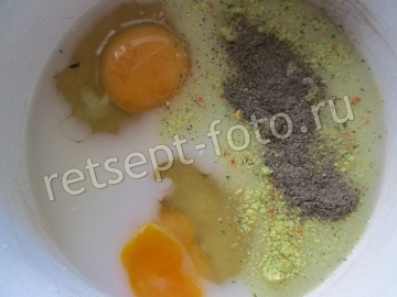 Картошка с фаршем и грибами в горшочках