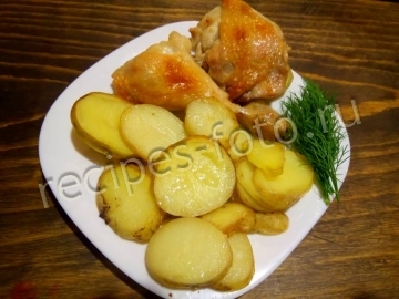 Картошка с курицей в духовке