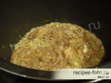 Картошка с тушенкой в мультиварке