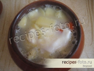 Картошка в горшочках без мяса с овощами