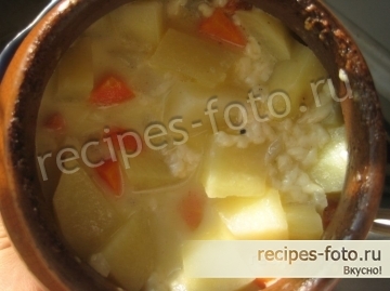 Картошка в горшочках без мяса с овощами