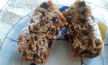 Кексы с изюмом и орехами в силиконовых формочках без масла и молока