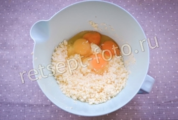 Кексы с изюмом на маргарине